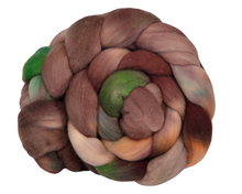 Load image into Gallery viewer, Hand Dyed Merino Top / 137g / Braid for Spinning

