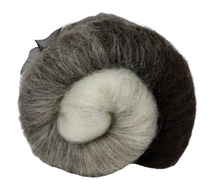Load image into Gallery viewer, Carded Art Batt for Spinning - 101g - 100% Shetland Wools
