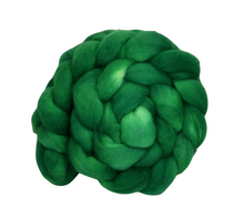 Load image into Gallery viewer, Hand Dyed BFL Top 119g (Blue Faced Leicester) / Braid for Spinning
