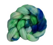 Load image into Gallery viewer, Hand Dyed SUPERWASH Merino &amp; Nylon Top /87g / Braid for Spinning - *NEW
