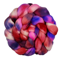 Load image into Gallery viewer, Hand Dyed Merino Top / 136g / Braid for Spinning
