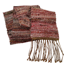 Load image into Gallery viewer, Hand woven scarf in rustic handspun
