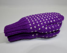Load image into Gallery viewer, Hand Knit Thrum Mittens in Wool - PURPLE/FUCHSIA - Ladies Medium/Large (Men&#39;s Medium)
