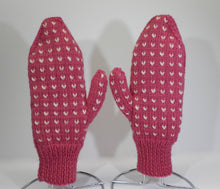 Load image into Gallery viewer, Hand Knit Thrum Mittens in Wool - SALMON PINK - Ladies Medium/Large (Men&#39;s Medium)
