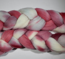 Load image into Gallery viewer, Hand Dyed Merino Top / 97g / Braid for Spinning
